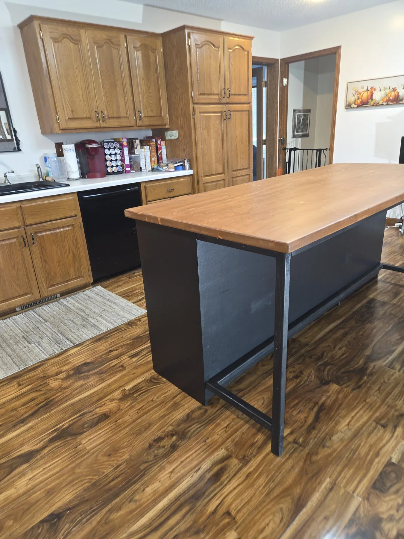 Kitchen Bar and Island example